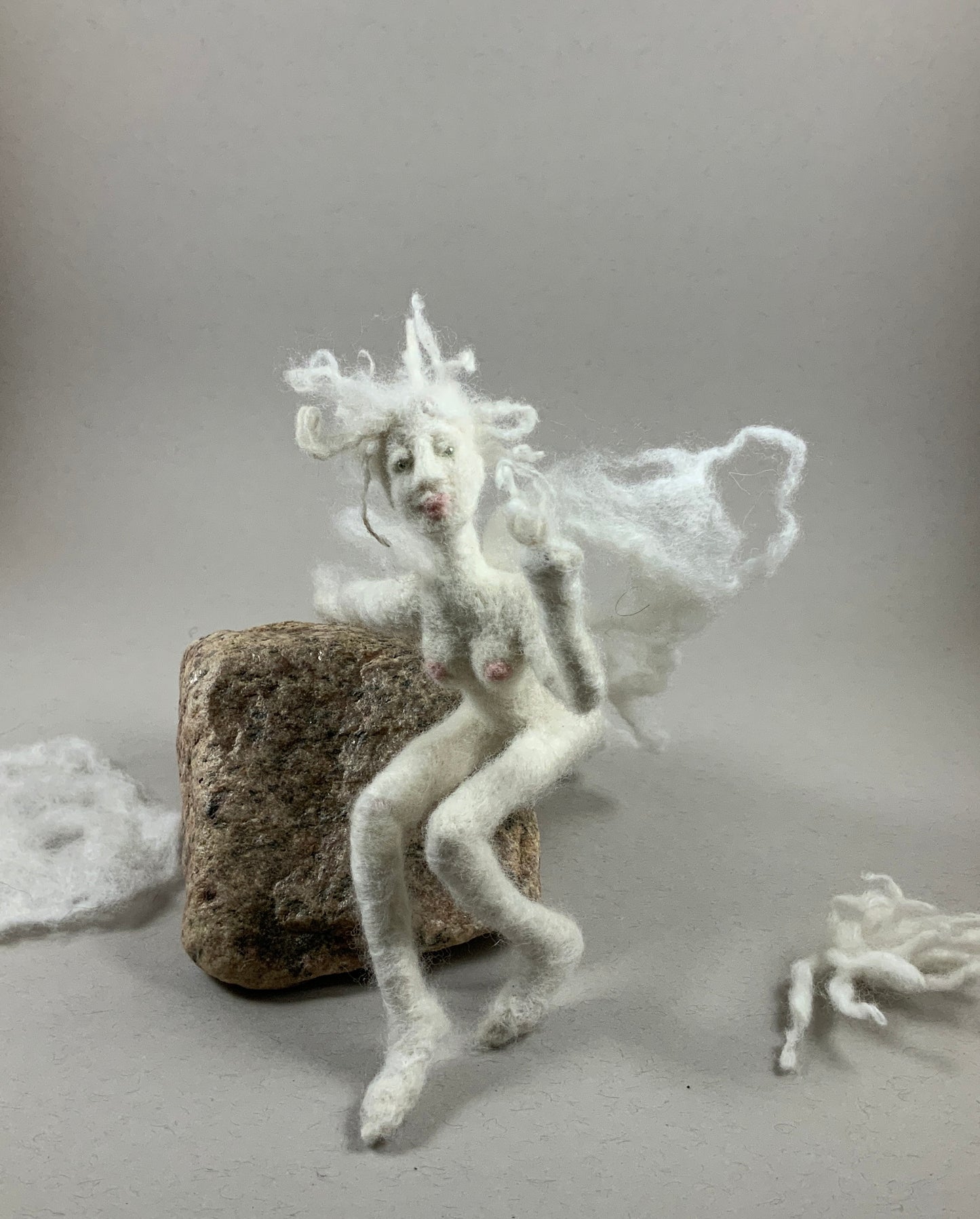 Feutrage à l’aiguille: La fée feutrine