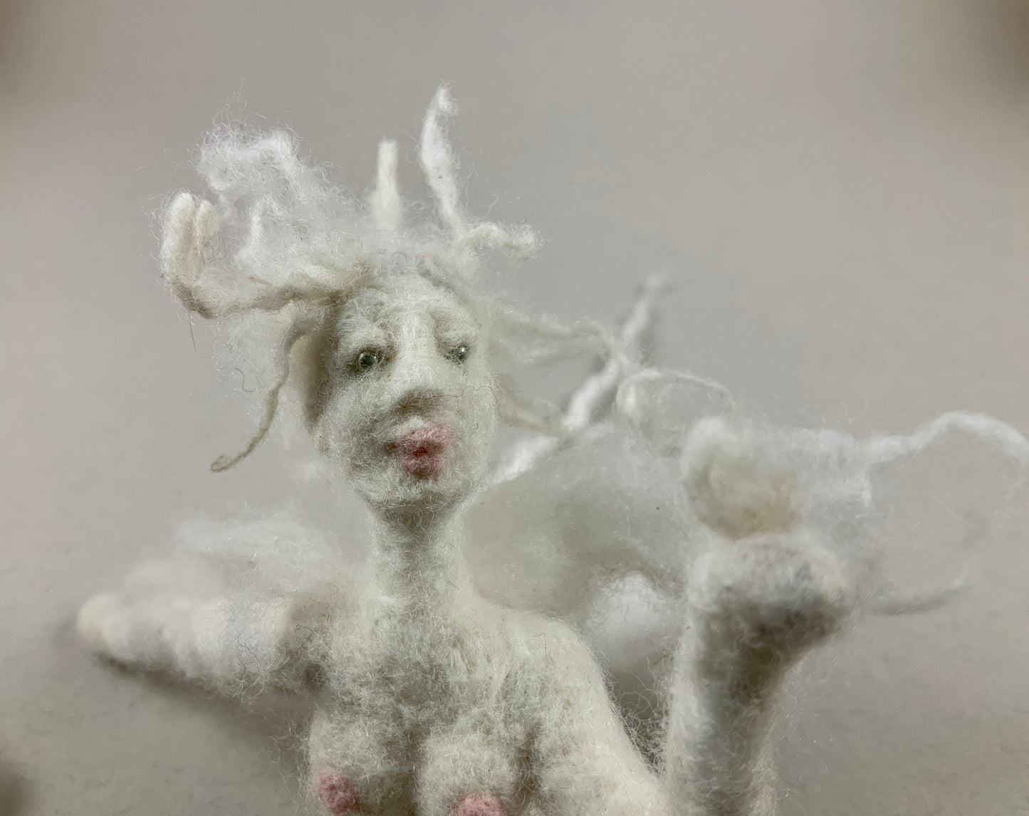 Feutrage à l’aiguille: La fée feutrine