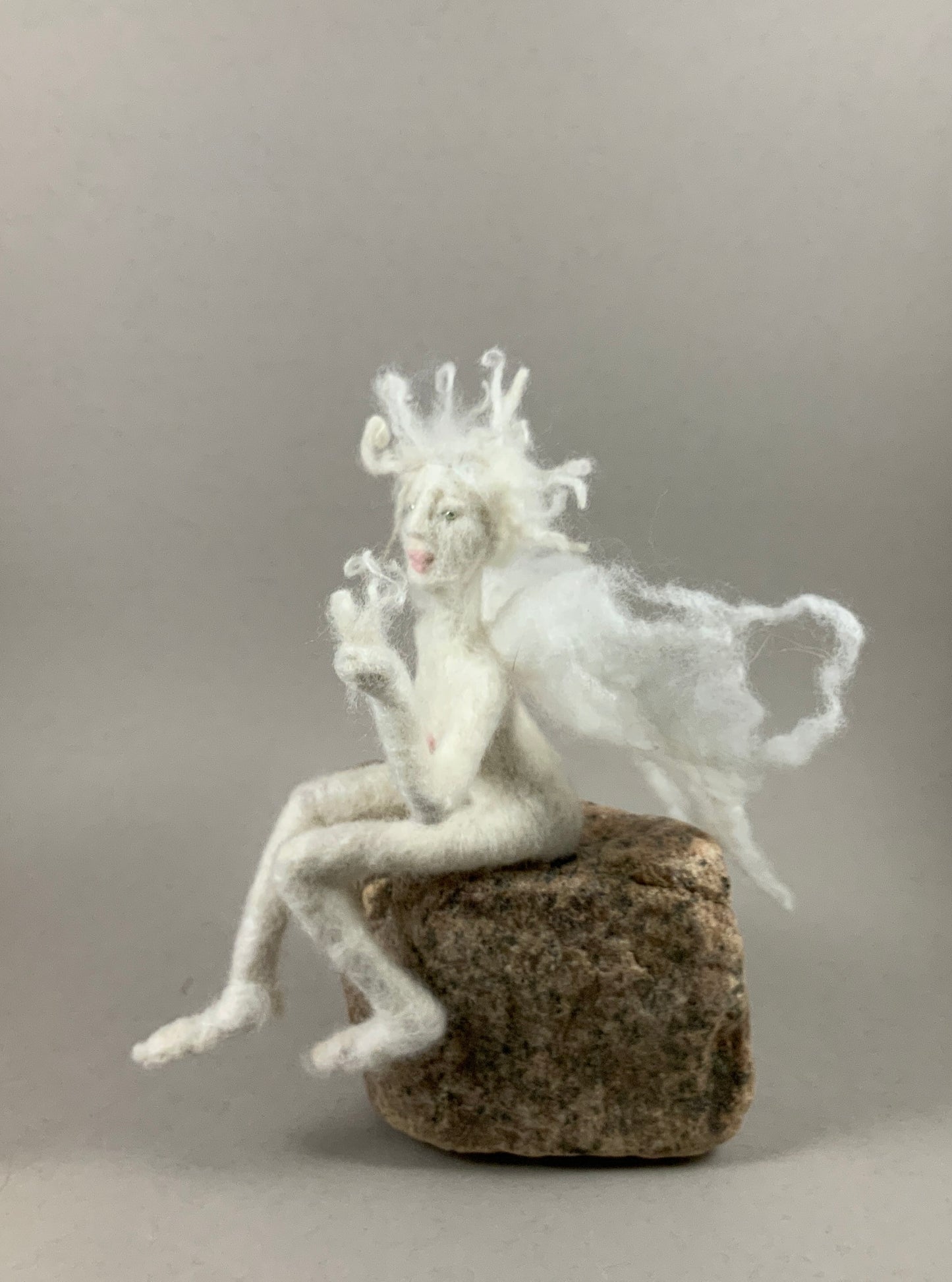 Feutrage à l’aiguille: La fée feutrine